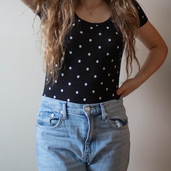 Basic Tee - Picture 2 of 5